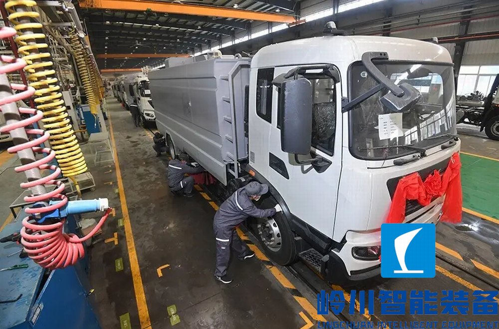 1668855758120012.jpg 環衛車3.webp.jpg