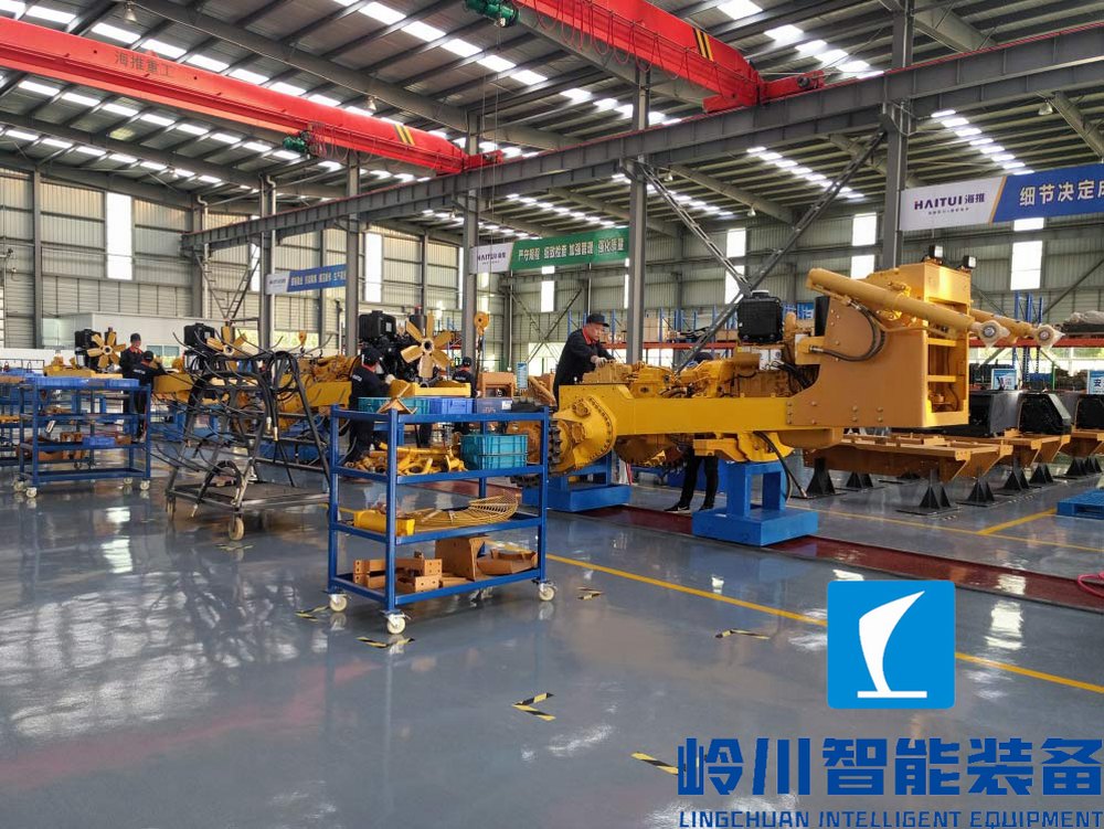 1668858037435242.jpg 推(tuī)土(tǔ)機2.jpg