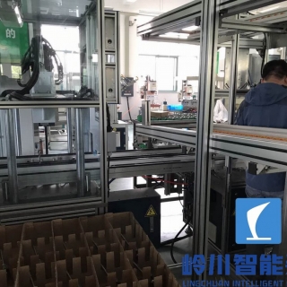 電動機自動擰緊機