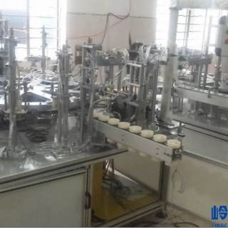 燈具全（quán）自動組裝機