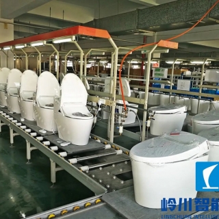 智能馬桶（tǒng）流水線（xiàn）生產