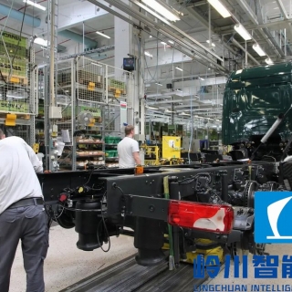 自卸車總裝（zhuāng）流水線