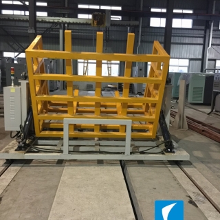 自（zì）動翻轉機