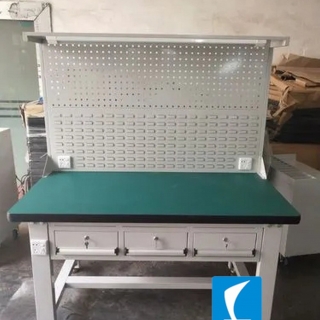 工（gōng）作（zuò）台